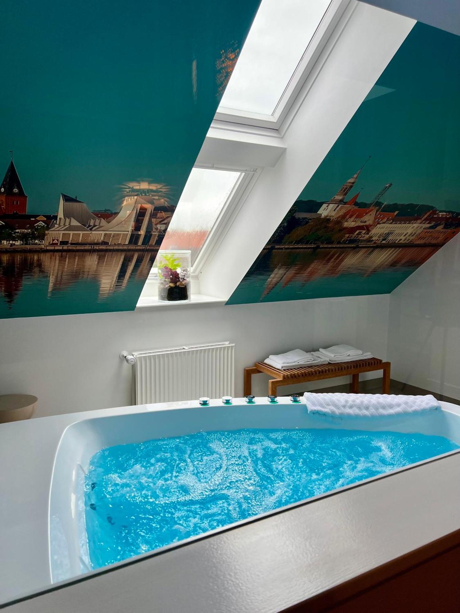 Mortens Kro Boutique Hotel Aalbor Kültér fotó